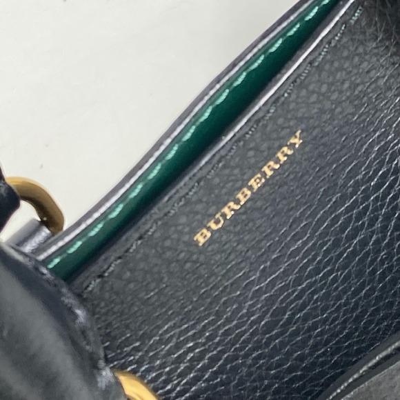 BURBERRY Black Shoulder Bag - Picture 12 of 15